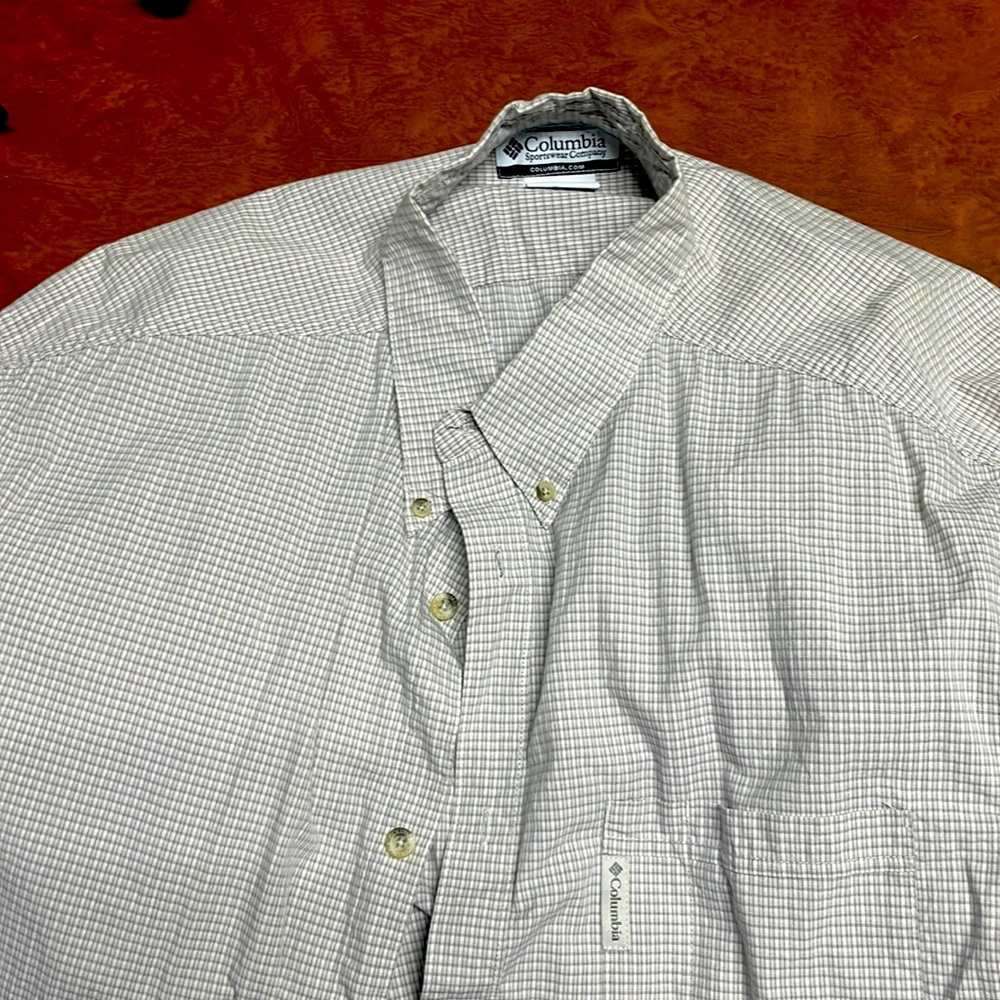 Men’s XL Columbia Short Sleeve Button Up